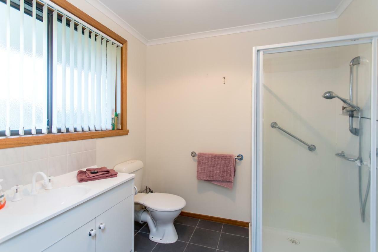 Acton Park Holiday Units Екстериор снимка